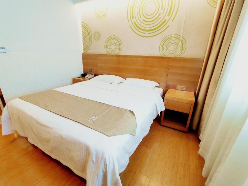Greentree Inn Jiangxi Fuzhou Gandong Bridge Express Hotel Exterior foto